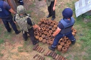 На місці трагедії у Смизі рятувальники продовжують вилучати вибухонебезпечні предмети (фото)