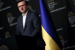 «Це війна не тільки Путіна, вони її підтримують» – Кулеба відповів Шольцу щодо в'їзду росіян