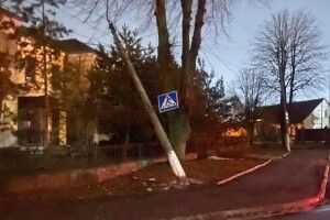 У Нововолинську збили електроопору