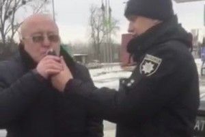 У Рівному поліцейський напідпитку потрапив у ДТП