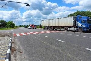 Біля Луцька сталася смертельна аварія за участю фури і легковика