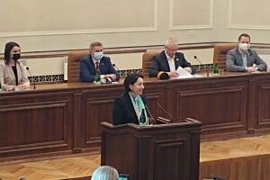 Які фракції з'явилися в новообраній обласній раді