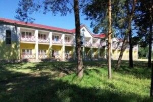 У Шацьку двоє чоловіків пограбували товариша й погрожували пістолетом: їх судили