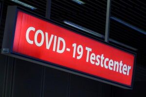 Якщо вірити Степанову, в Україні функціонує 2373 пункти безплатного тестування на коронавірус