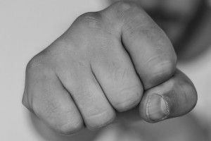 Три години невідомі били 56-річного рівнянина та вимагали у нього гроші