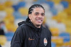 Покидаючи «Шахтар» і відлітаючи до Бразилії Тайсон заявив: любитиме Україну вічно, а кар'єру хоче завершити в харківському «Металісті»