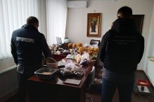 На Рівненщині викрито нелегальний цех з обробки бурштину (Фото)