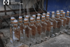 Судитимуть лучан, які організували алкогольний бізнес у підвалах