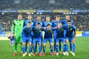 Футболісти збірної України привітали співвітчизників із прийдешніми святами (Відео)