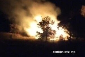 Поблизу Рівного спалахнула пожежа