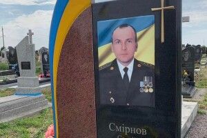 Спіймали хлопця, який поцупив тризуб з могили Героя на Волині 