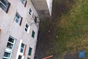У Нововолинську хлопець випав із 7 поверху