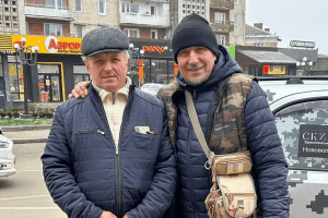 Волинянин передав свій автомобіль військовим