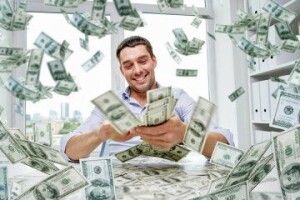 Найбільше – у Луцькому районі, найменше – у Ратнівському: скільки в середньому заробляють волиняни