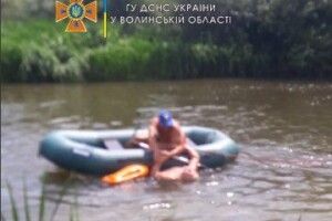 У Луцьку на річці Стир врятували пенсіонера і підлітка