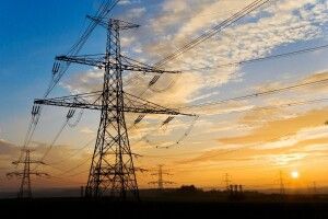 Не лише через обстріли: українцям пояснили, коли можуть знову початися відключення світла 