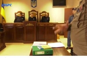 Військові, які хотіли пограбувати жителя Ковеля, почепили нагороди і приїхали виправдовуватись до волинських суддів