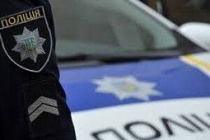 Волинські поліцейські показали, як наздоганяли порушника, який їздив без номерів, а потім намагався дати хабаря (відео)