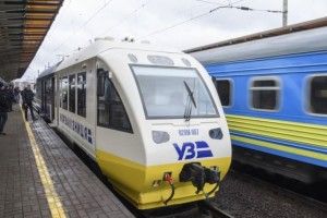 «Застряг, зараза»: Експрес до Борисполя зламався на другий день роботи