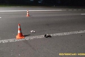 На в'їзді в Луцьк на переході бус на смерть збив 54-річного чоловіка (Фото)
