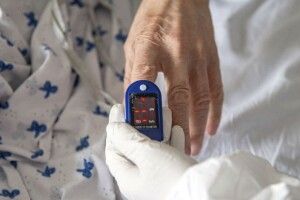 Пацієнти чекали у швидкій, коли когось випишуть, – мер Франківська про критичну нестачу місць у лікарнях