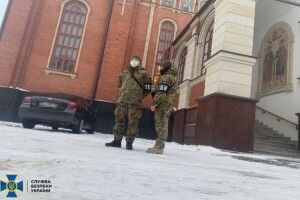 СБУ проводить обшуки в головному соборі УПЦ МП в Борисполі