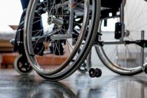 Сліпому від народження росіянину з ДЦП надіслали повістку у військкомат