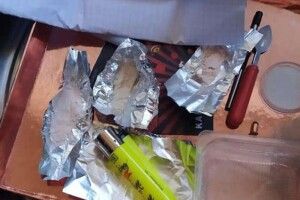 Щоб врятувати онука від горе-матері, дідусь викликав поліцію 