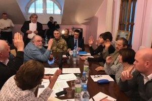 Пам'ятник Суворову перед ліцеєм Богуна демонтують
