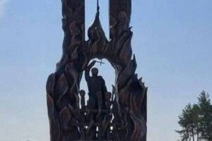 У Польщі пошкодили пам'ятник загиблим у Волинській трагедії (Фото)