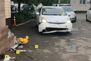 На території військового коледжу нетверезий водій збив трьох курсанток