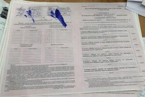 Спостерігачі КВУ зафіксували перші порушення на виборах: незаконна агітація і проблеми в роботі комісій 