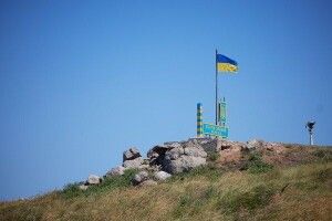 Ні про який «жест доброї волі» нема мови: у Британії пояснили, чому росіяни залишили Зміїний
