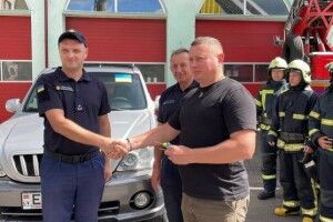 Благодійники придбали для волинських рятувальників автомобіль