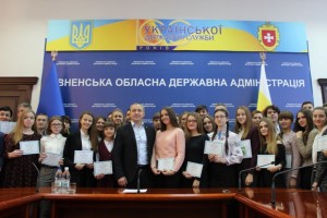 75 талановитих школярів Рівненщини поділили між собою чверть мільйона гривень премій 