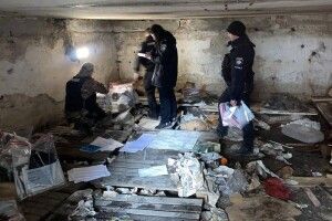 В Ізюмі виявлено більше 10 мішків із секретними документами РФ (Фото)