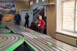 На Волині юні інженери та розробники змагалися в автомоделюванні 