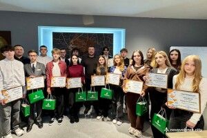 16 школярів Нововолинської громади отримуватимуть стипендію 
