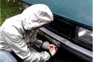 Правоохоронці Волині затримали два автомобілі із підробленими документами та номерними знаками 