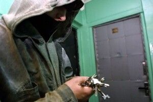 Приходив і стукав у двері 7 разів: засудили лучанина, який грабував квартири в місті