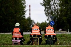 Баварцям не до пива з футболом: палає нафтопереробний завод, а також сховища скрапленого газу і бензину