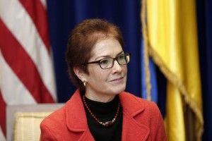 І заспівали нам Американці: «Гей, наливайте, повнії чари!» (Відео)