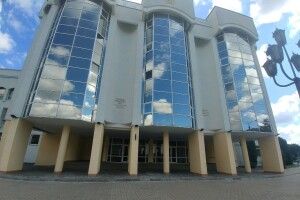 Під час слідчих дій у податковій нікого не затримували
