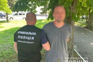 На Київщині лікар забив ножем до смерті випадкового перехожого (Відео)