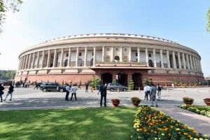 Будівлю парламенту хочуть зруйнувати бульдозером