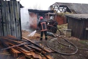 У Воєгощі на Волині підпалили хліва