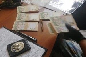 Проректора впіймали у той момент, коли брав на лапу майже чверть мільйона гривень