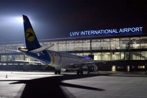 В аеропорту «Львів» імені Данила Галицького провели 10-годинний обшук