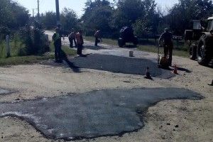 На Демидівщині якість дорожних робіт прив’язали до погоди