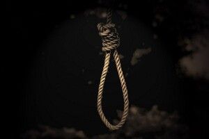 На Волині в підвалі житлового будинку знайшли повішеним чоловіка
